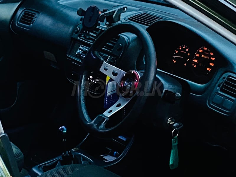 Honda Civic, 2 of 4