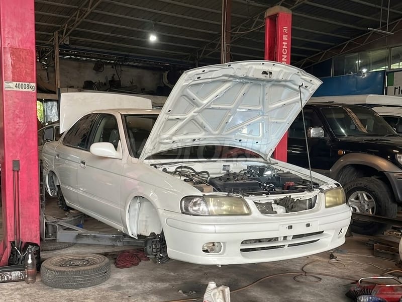 Nissan Sunny, Sandun Vihanga's garage