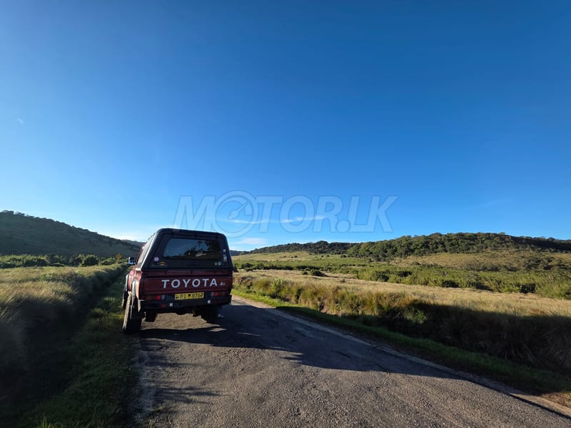 Toyota Land Cruiser, 3 of 4
