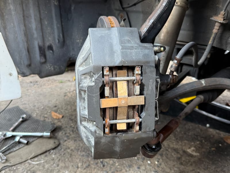 LS400 4-Pot Calipers, 1 of 5