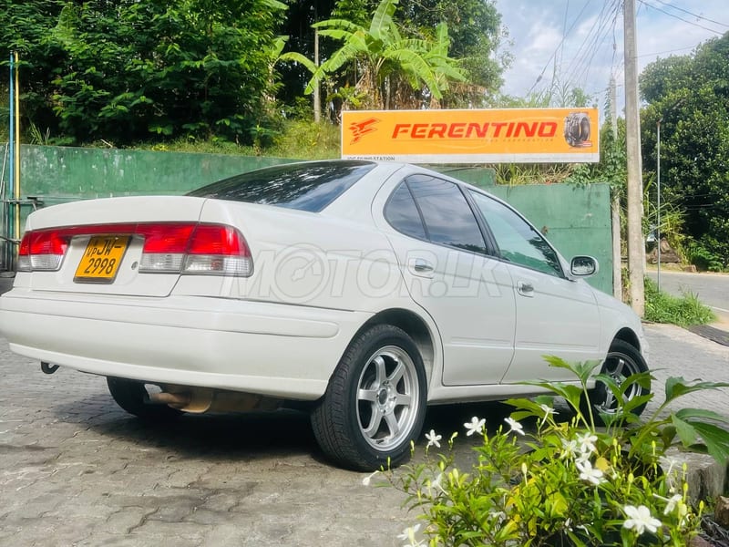 Nissan Sunny, 4 of 4