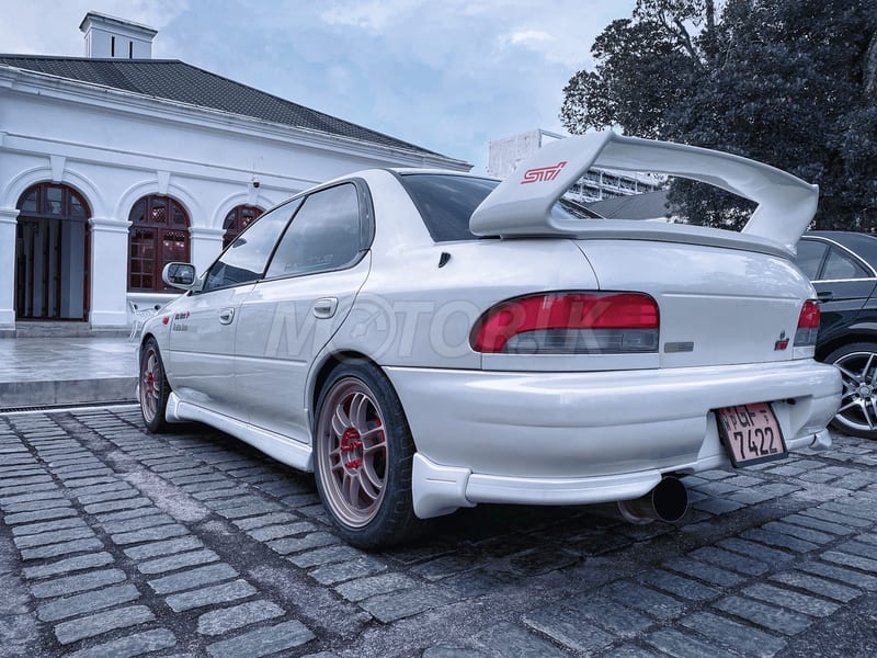 Subaru Impreza, 4 of 10
