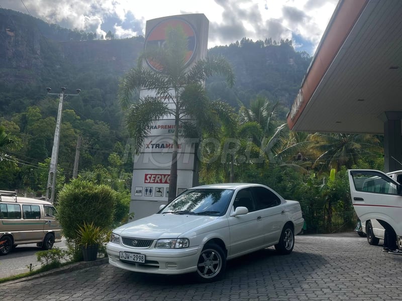 Nissan Sunny, 3 of 4